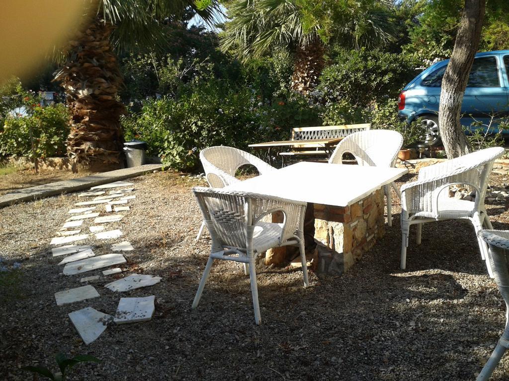 Elea Guesthouse Galaxidi Luaran gambar